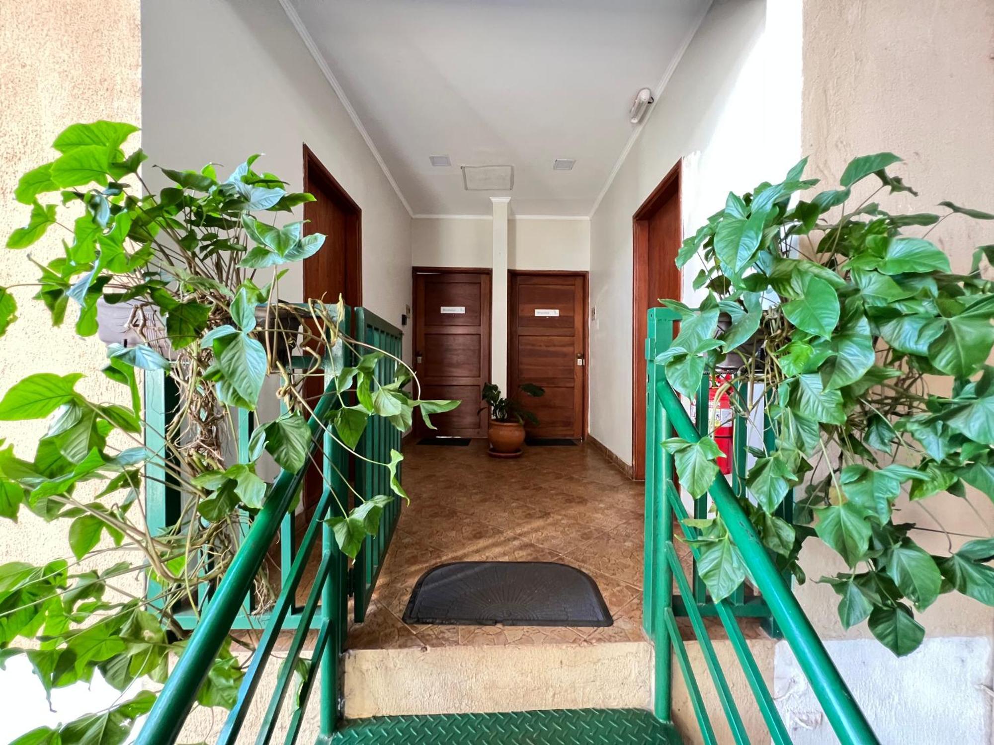 פוארטו איגואסו Flora Apartments מראה חיצוני תמונה