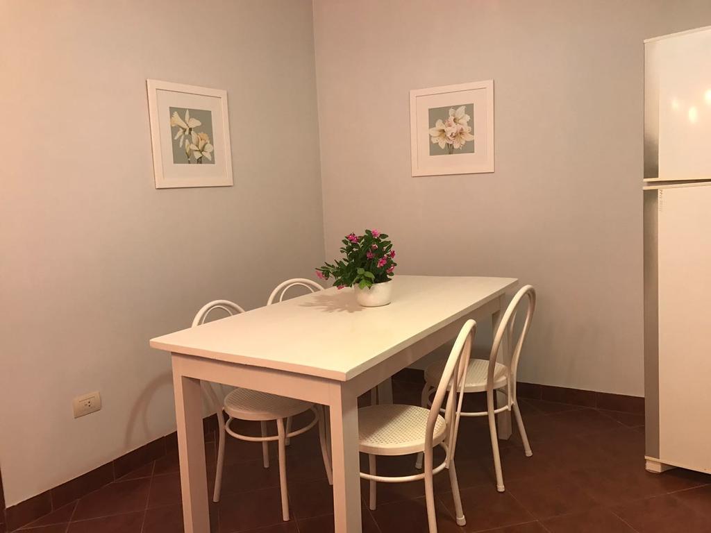פוארטו איגואסו Flora Apartments מראה חיצוני תמונה
